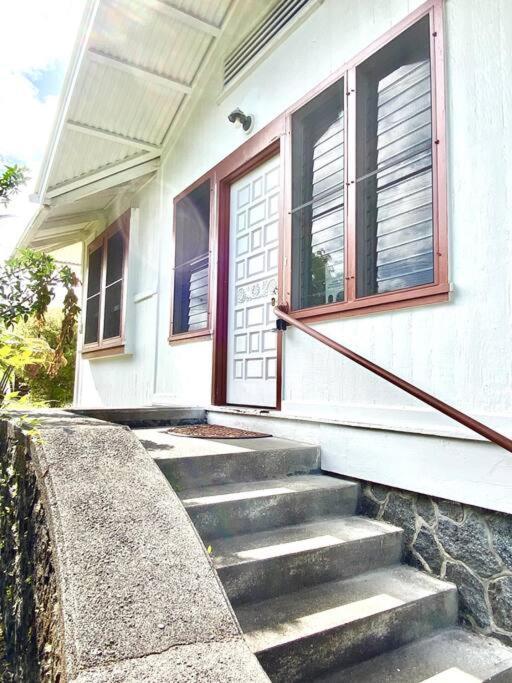 Your Hilo Homebase - Lovely 3 Bedroom In Heart Of Hilo With Ac! Exterior photo