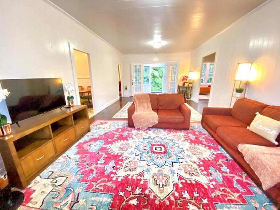 Your Hilo Homebase - Lovely 3 Bedroom In Heart Of Hilo With Ac! Exterior photo